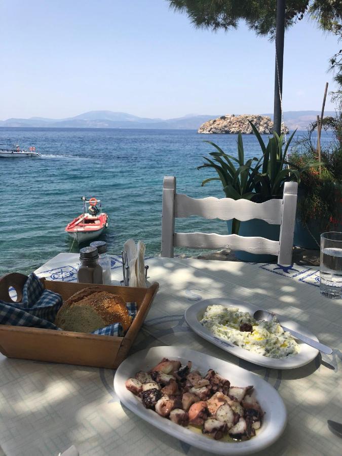 Vlichos Studio Apartment İdra Dış mekan fotoğraf